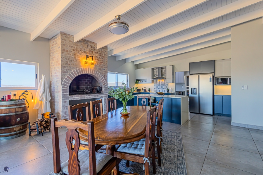 5 Bedroom Property for Sale in Myburgh Park Western Cape